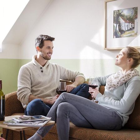 Weingut & Gastezimmer EdelmannGöttlesbrunn エクステリア 写真