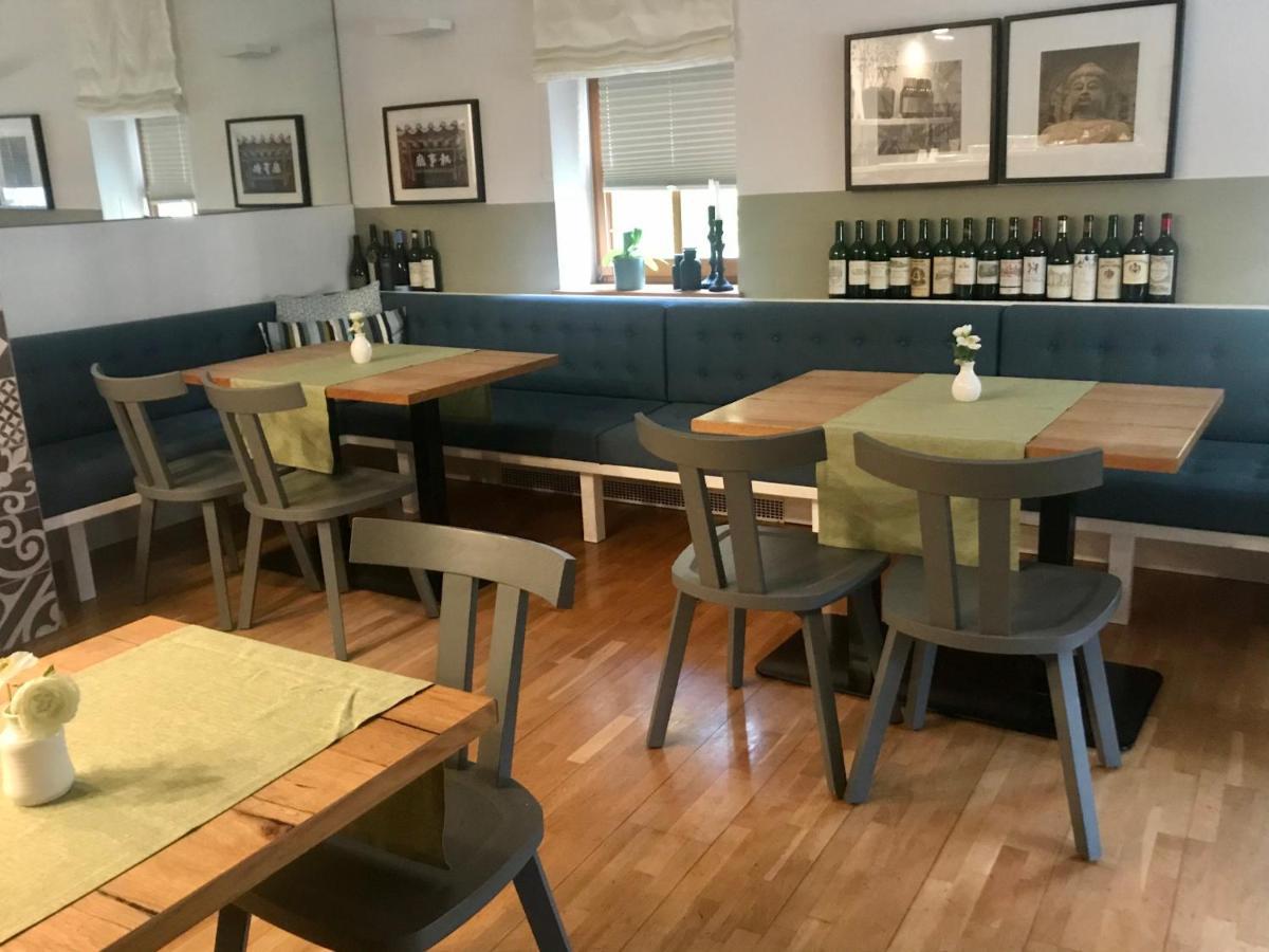 Weingut & Gastezimmer EdelmannGöttlesbrunn エクステリア 写真